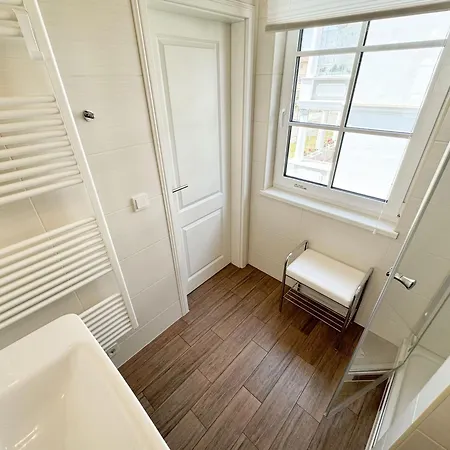 Annika - Whg 07 Mit Suedbalkon * Sellin (Rugen)