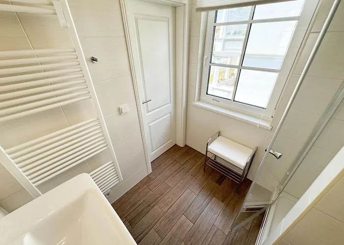 Annika - Whg 07 Mit Suedbalkon * Sellin (Rugen)